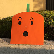 Paper bad pumpkin craft for Halloween