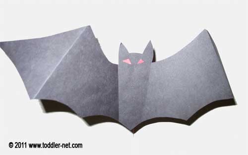 Kids Halloween Craft - Paper Bat