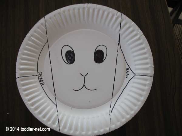 paper plate template for making a goat