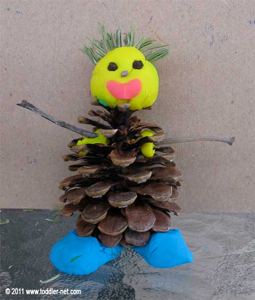 Playdough and pine cone snowman craft
